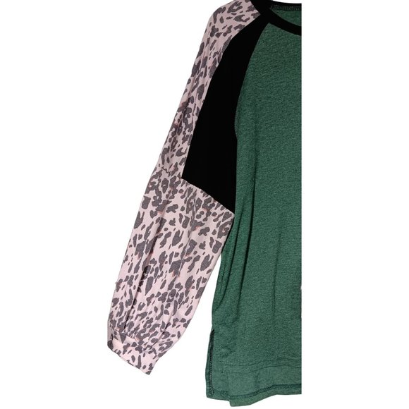 Anna Kaci Long Sleeve Evergreen with Pink & Black Leopard Sleeve Size Small - Picture 2 of 7
